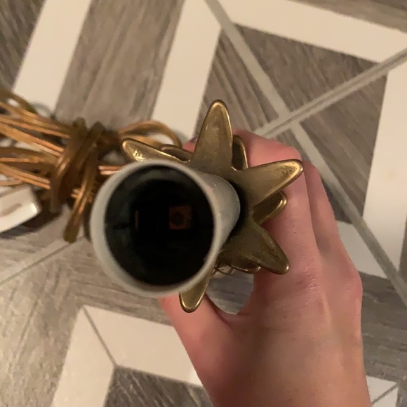 Vintage Brass Pineapple lamp - Picture 8 of 9